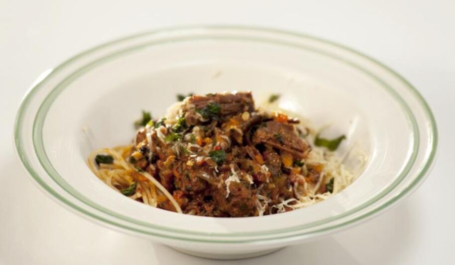 Рецепт пасты болоньезе с говяжьей тушенкой