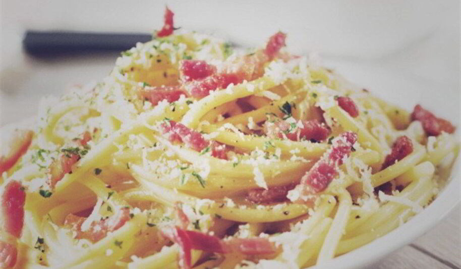 Рецепт пасты карбонара с пармезаном