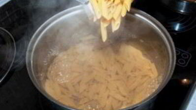 паста с курицей в сливочном соусе