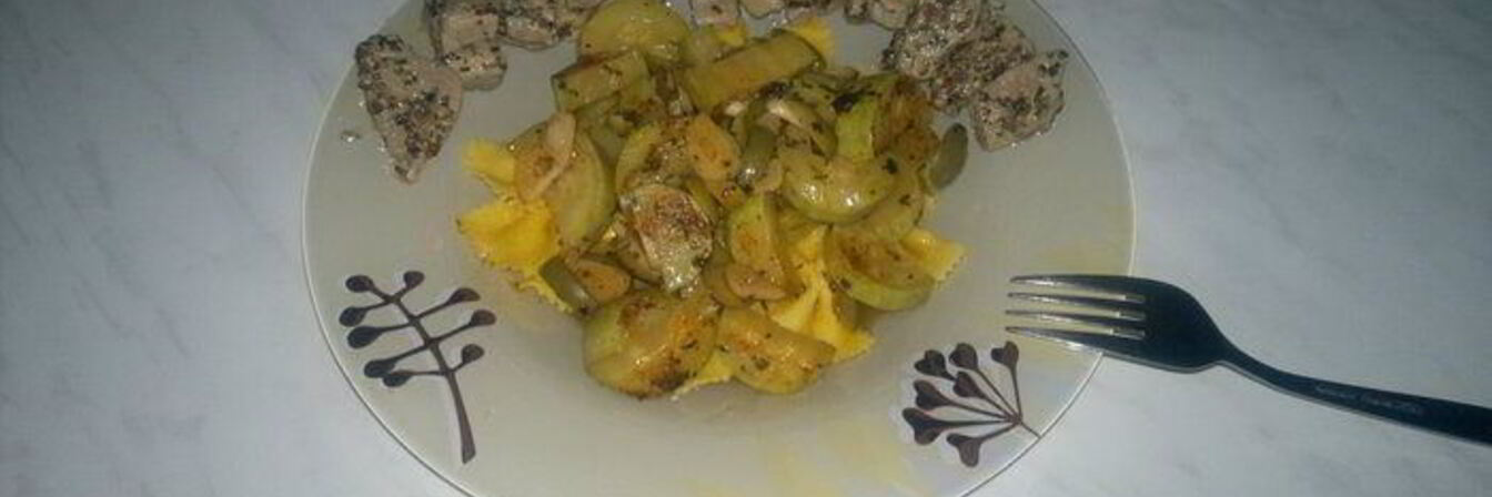 Пикантные макароны и свиная вырезка с горчицей