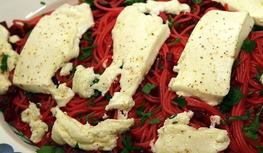 Рецепт розовых спагетти