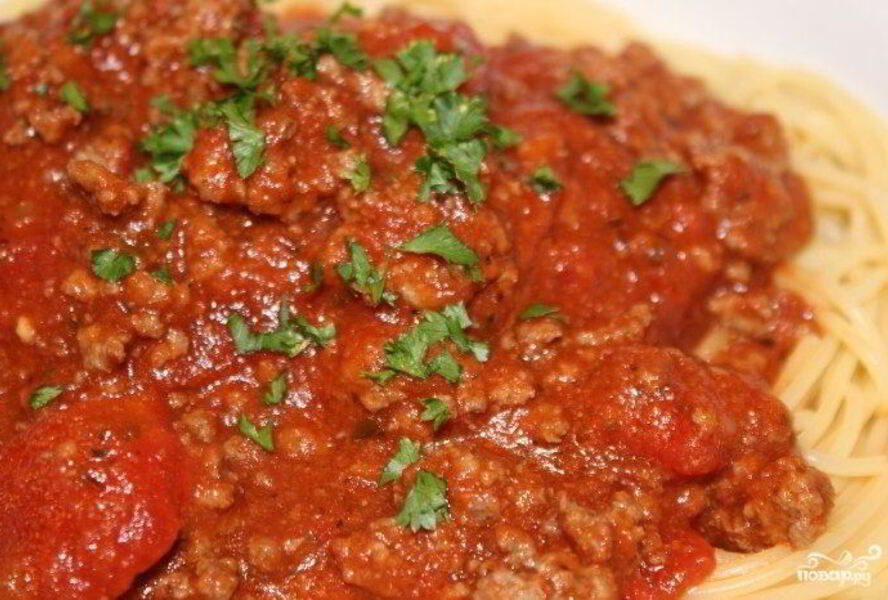 Спагетти с фаршем и томатным соусом