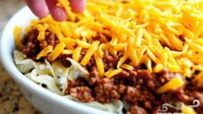 запеченная лапша с томатным соусом и индейкой