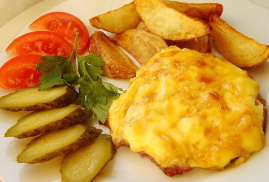 Мясо по-французски