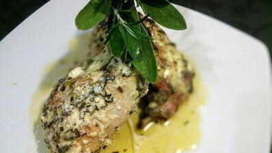 кролик под соусом из йогурта и сливочного масла