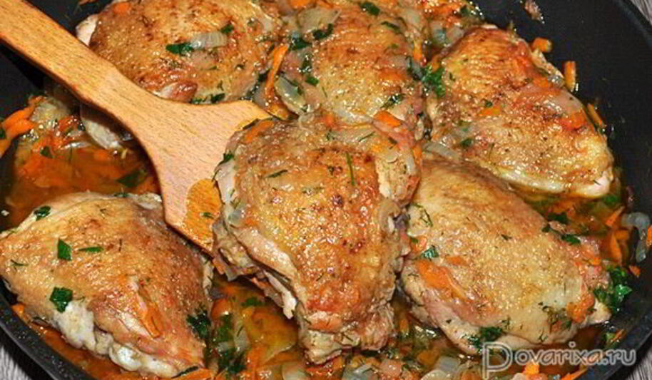 Рецепт куриных бедрышек в томатном соусе