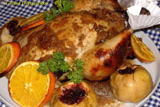 Курица в горчично-медовой глазури, с яблоками и апельсинами