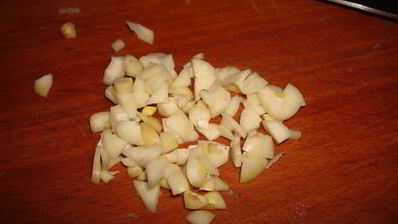 курица в винном соусе с шампиньонами