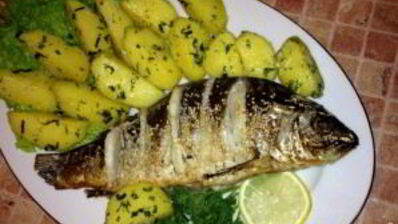 сазан, запеченный в духовке целиком