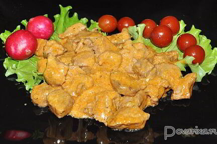 Тушеная свинина с острым соусом