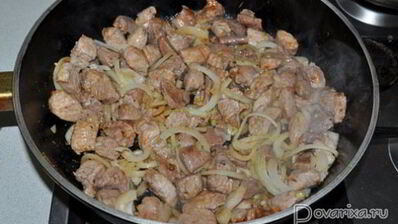 тушеная свинина с острым соусом