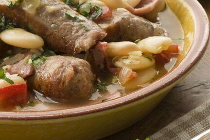 Фасоль с кровяной колбасой