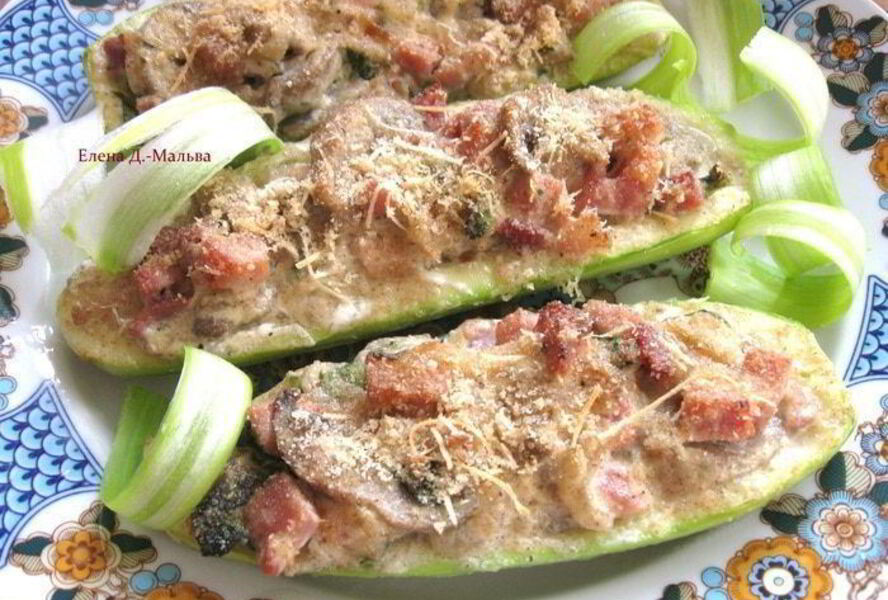 Кабачки, фаршированные грибами