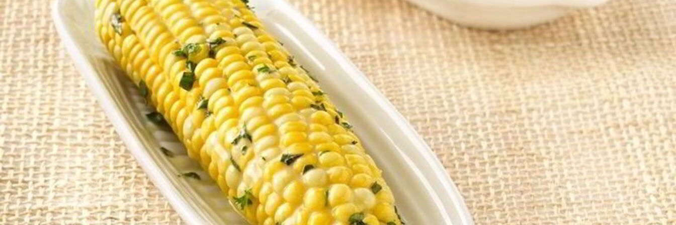 Кукуруза, запеченная в рукаве