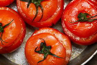 Помидоры, запеченные с пармезаном