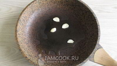 тушеная капуста кале с чесноком