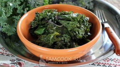 тушеная капуста кале с чесноком