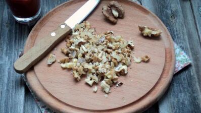 тушеная капуста с грецкими орехами