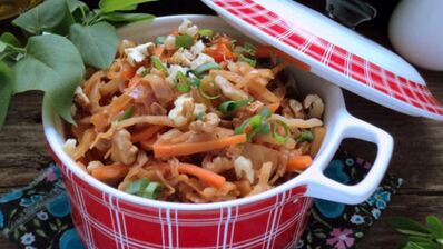 тушеная капуста с грецкими орехами