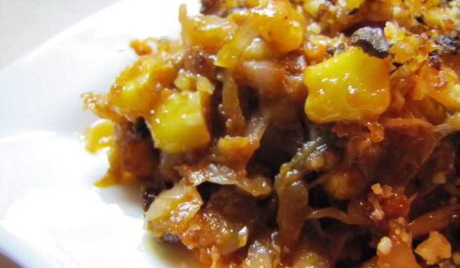 Рецепт тушеная капуста с кукурузой, курагой, черносливом