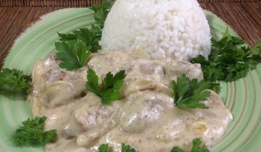 Рецепт куриной печени в соусе морней