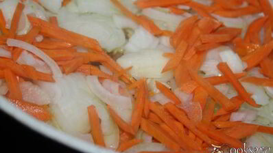 нежная говяжья печень в сметанном соусе