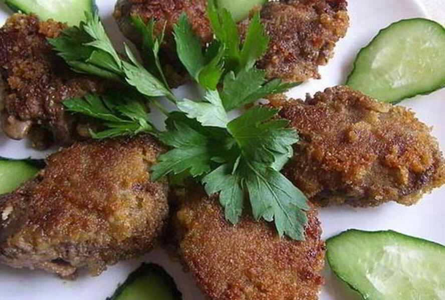 Печень индейки в вине и сухарях