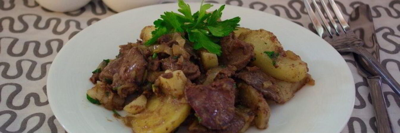 Печень с картошкой
