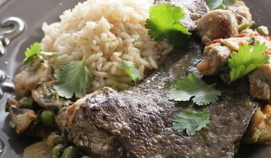 Рецепт жареной печени с грибами в азиатском стиле