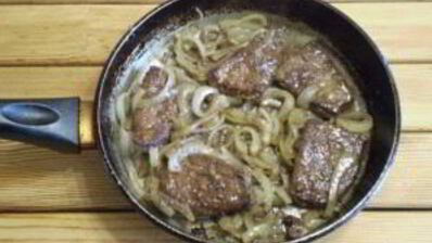 жареная печень с луком