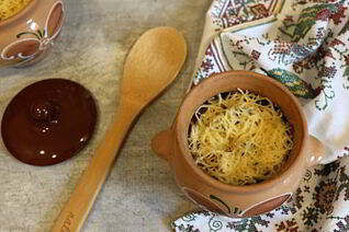 Пельмени в горшочках