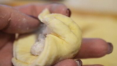 рыбные пельмени елочки