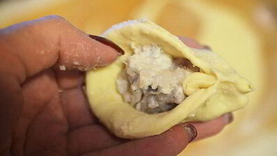 рыбные пельмени елочки