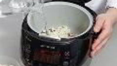 пилав из коричневого риса, спаржи и грибов в мультиварке