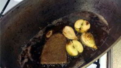 плов из свинины в утятнице