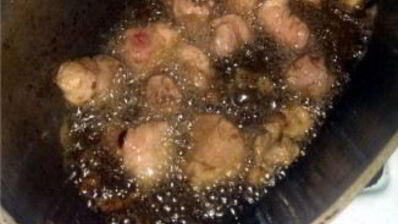 плов из свинины в утятнице