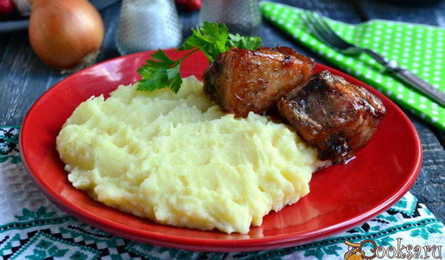 Рецепт пышного картофельного пюре с яйцом и сметаной