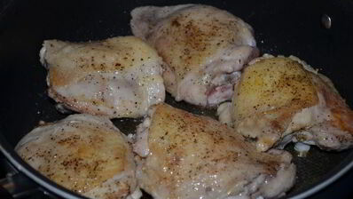 куриное фрикасе на винном уксусе