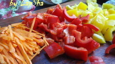 мясное рагу с соевыми бобами и орегано