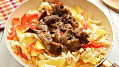 овощное рагу с картофелем и грибами