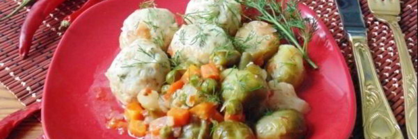 Овощное рагу с тефтелями