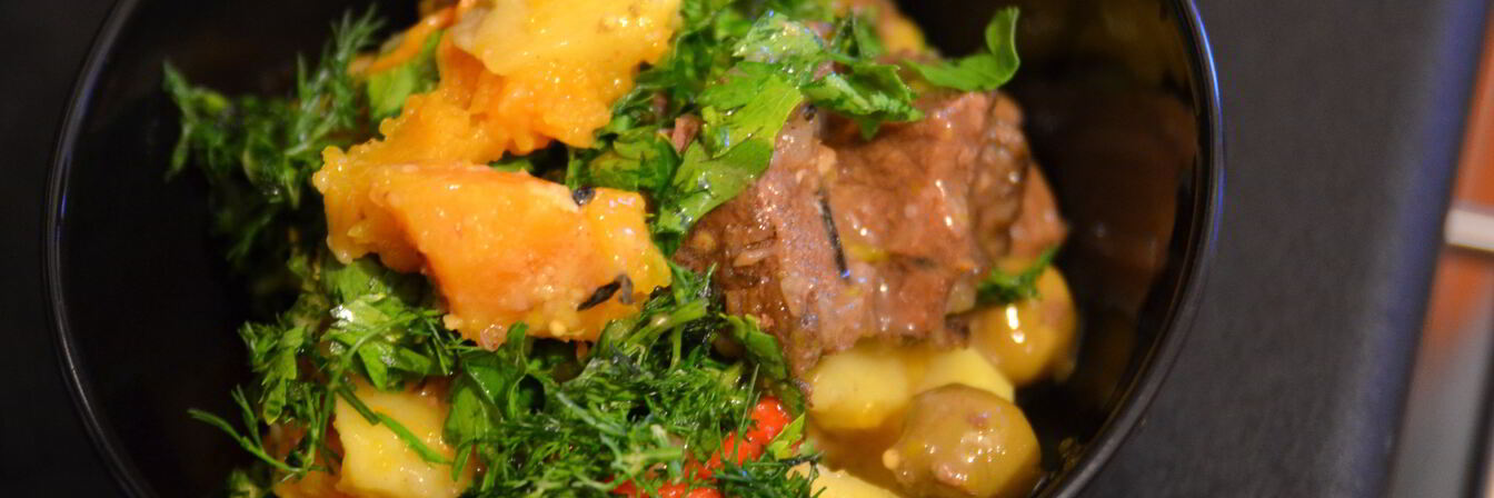 Рагу из говядины с тыквой и оливками