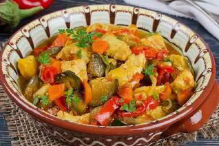 Рагу из курицы с овощами