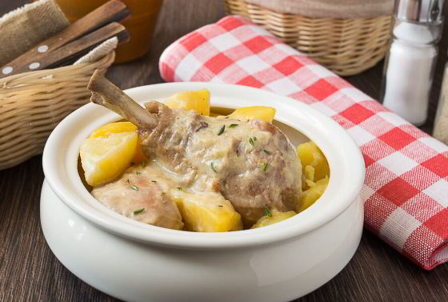 Рагу из курицы в сметане