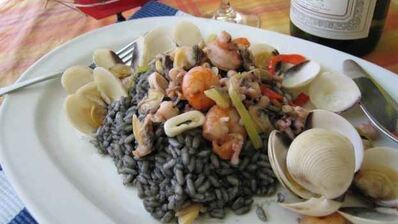 ризотто черное с дарами моря