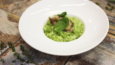 зеленое ризотто со скумбрией