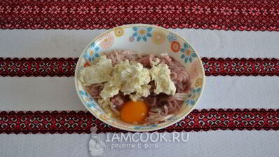 фаршированная щука с салом в духовке