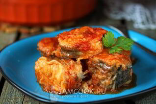 Хек в томате