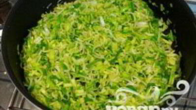 морские гребешки с фондю из лука-порея