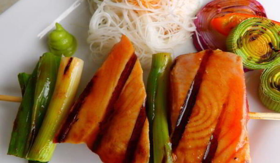 Рецепт тунца кусияки под соусом тарэ